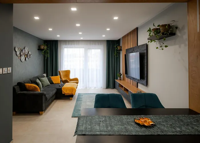 Dugonics Apartament *